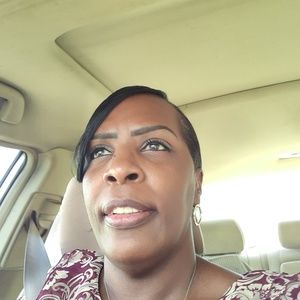 Meet your Posher, Pam